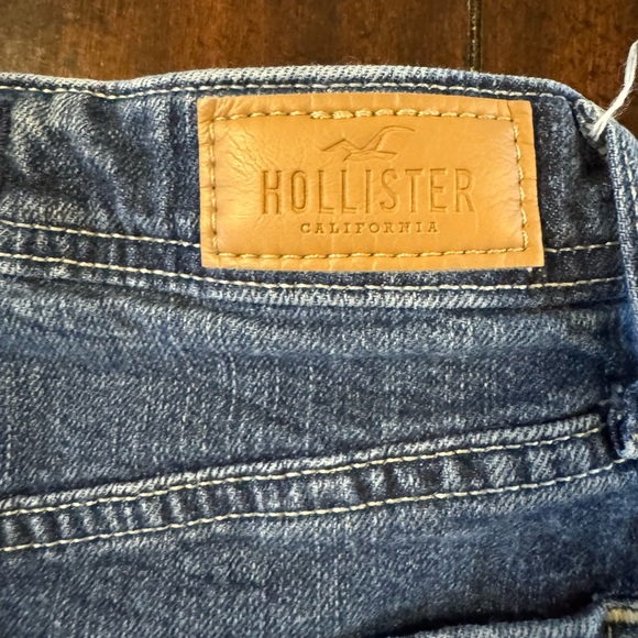 Hollister Ultra High Rise Ripped Dark Wash Shorts - Picture 4 of 5